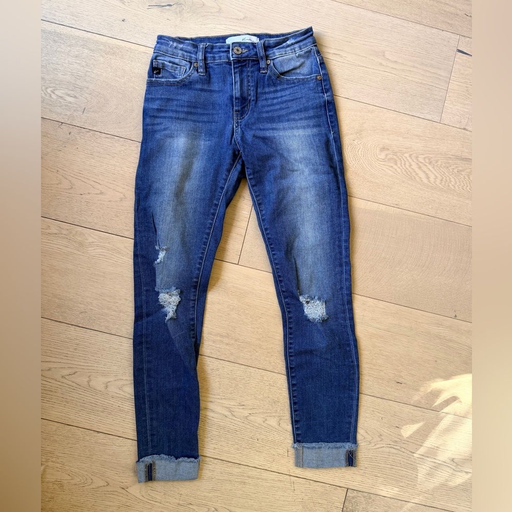 KanCan Distressed Cuffed Skinny Jeans - EUC - Size 26